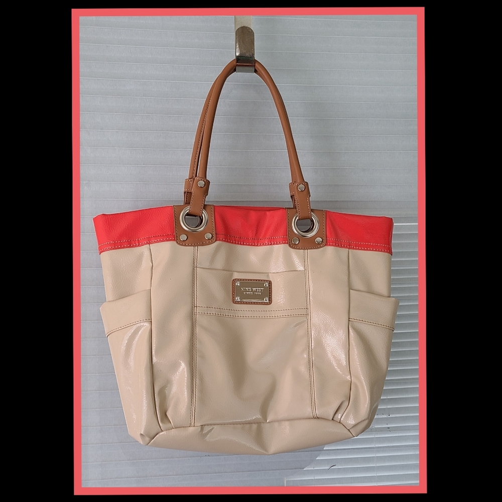 Nine West Cream & Fiesta Orange Purse